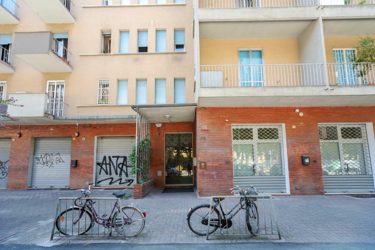 Sant'Orsola Colorful Huge Apartment Bologna Exterior foto